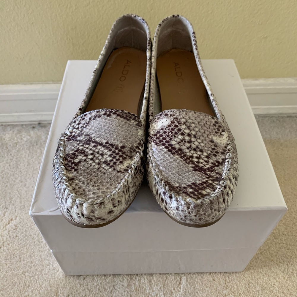 Womens Loafers. Aldo. Size 9.